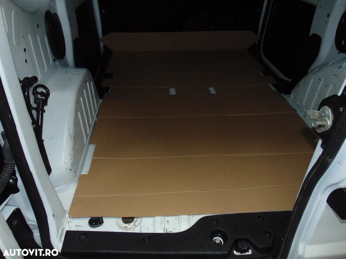 Renault Express - 5