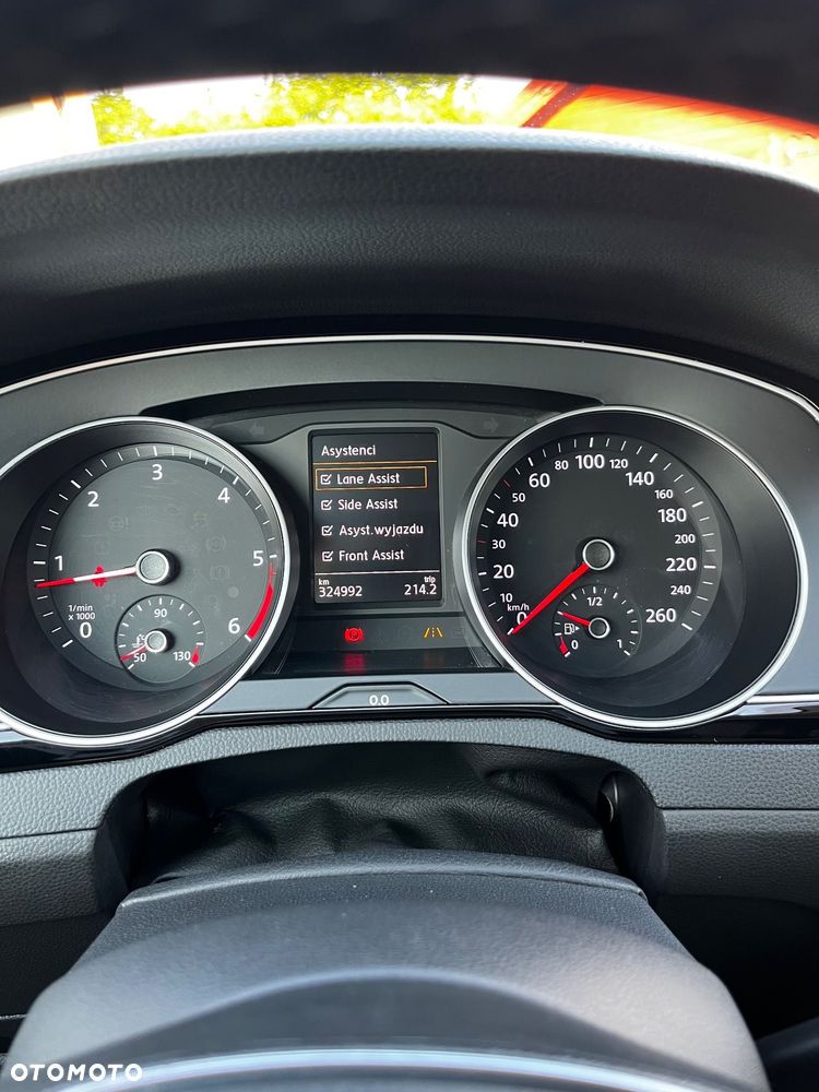 Volkswagen Passat 2.0 TDI SCR Comfortline DSG - 9