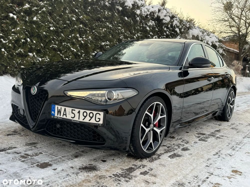 Alfa Romeo Giulia - 1