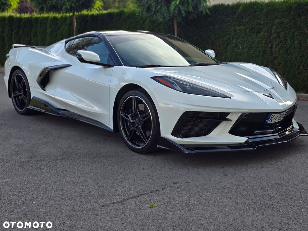Chevrolet Corvette - 4