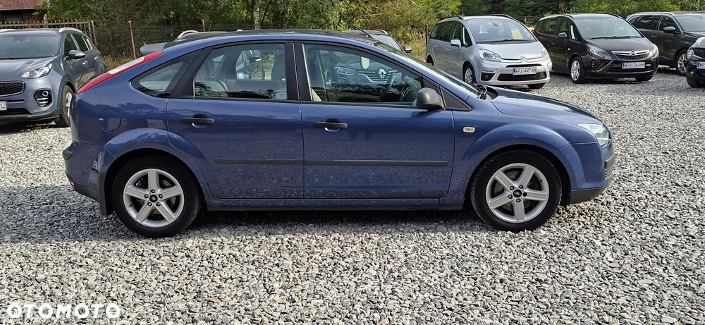 Ford Focus 1.8 TDCi Ambiente - 8