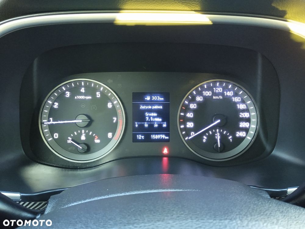 Hyundai Tucson 1.6 GDI BlueDrive GO 2WD - 12