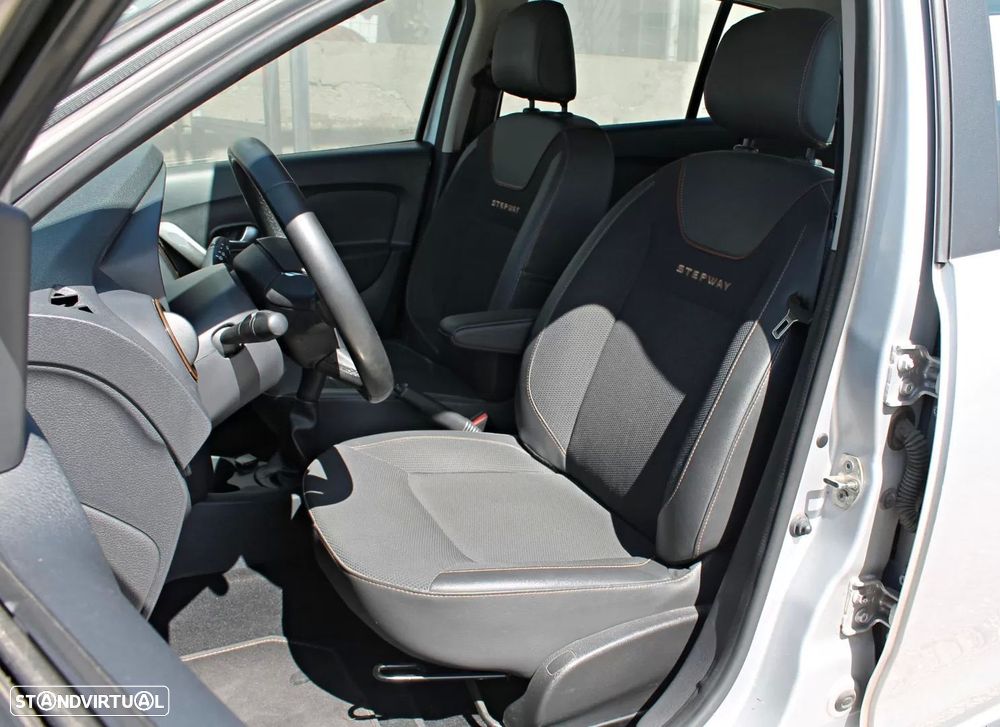Dacia Sandero 0.9 TCe Stepway - 9