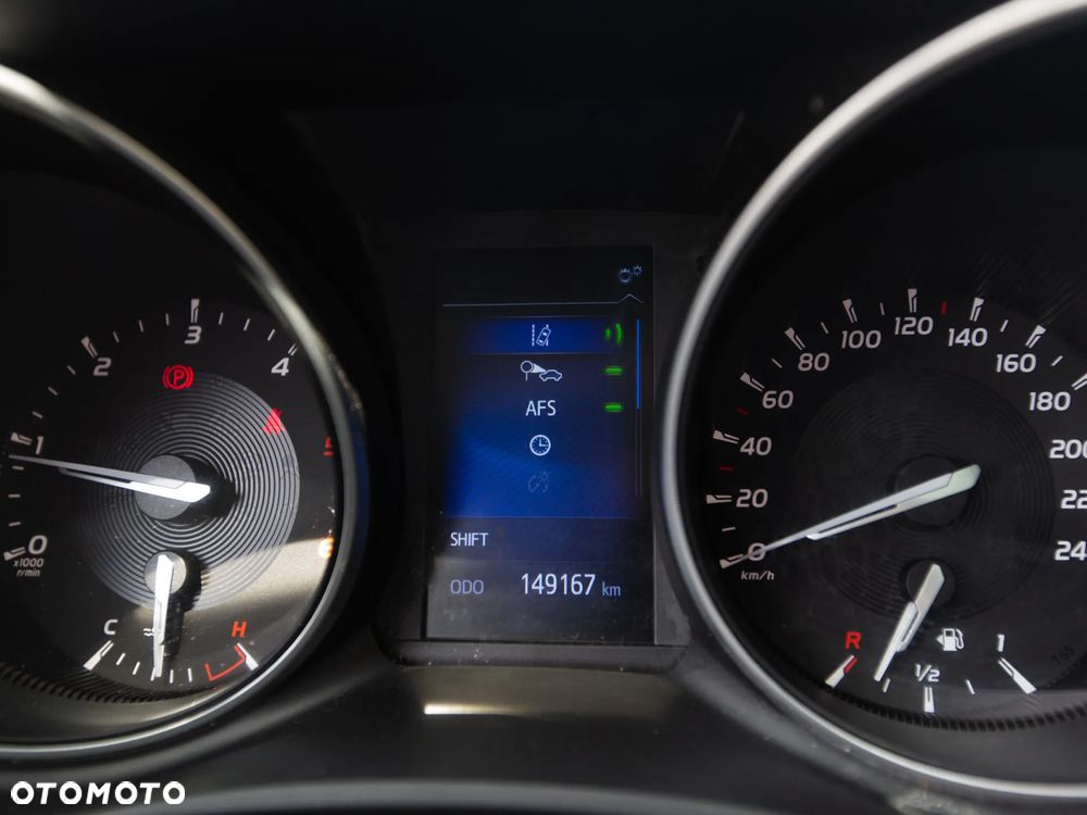 Toyota Avensis 2.0 D-4D Premium - 24