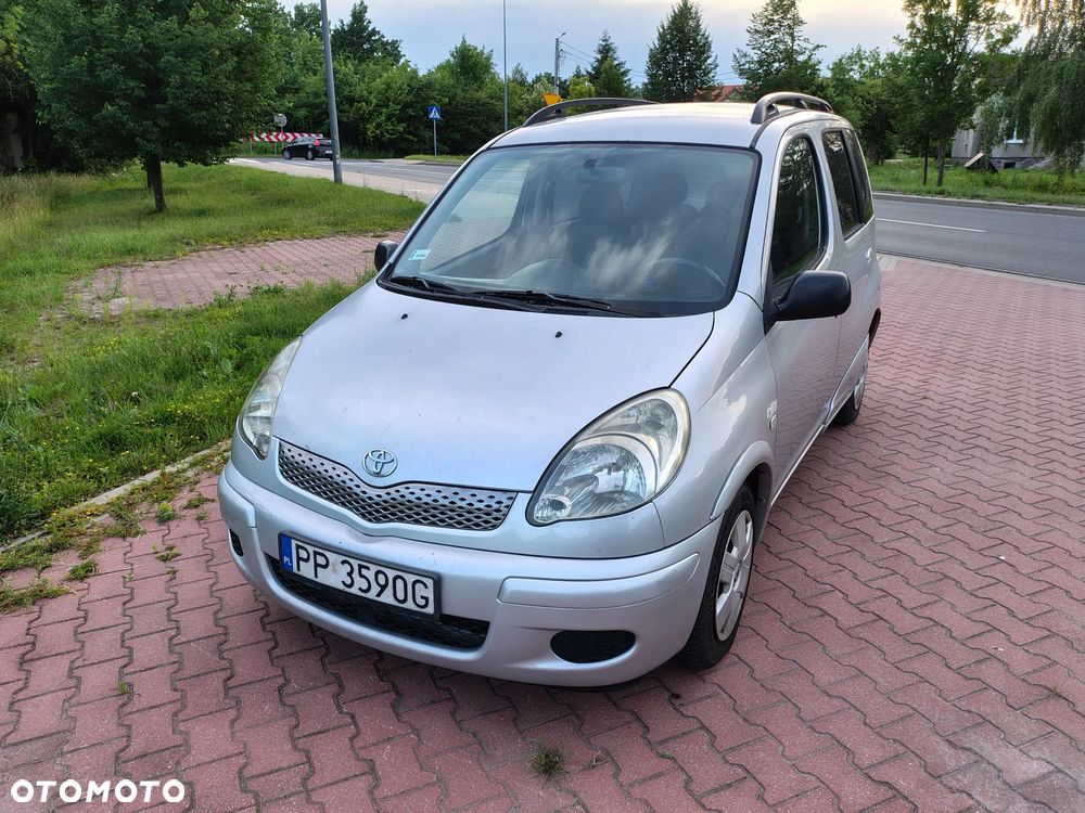 Toyota Yaris Verso 1.4 D-4D Sol - 15