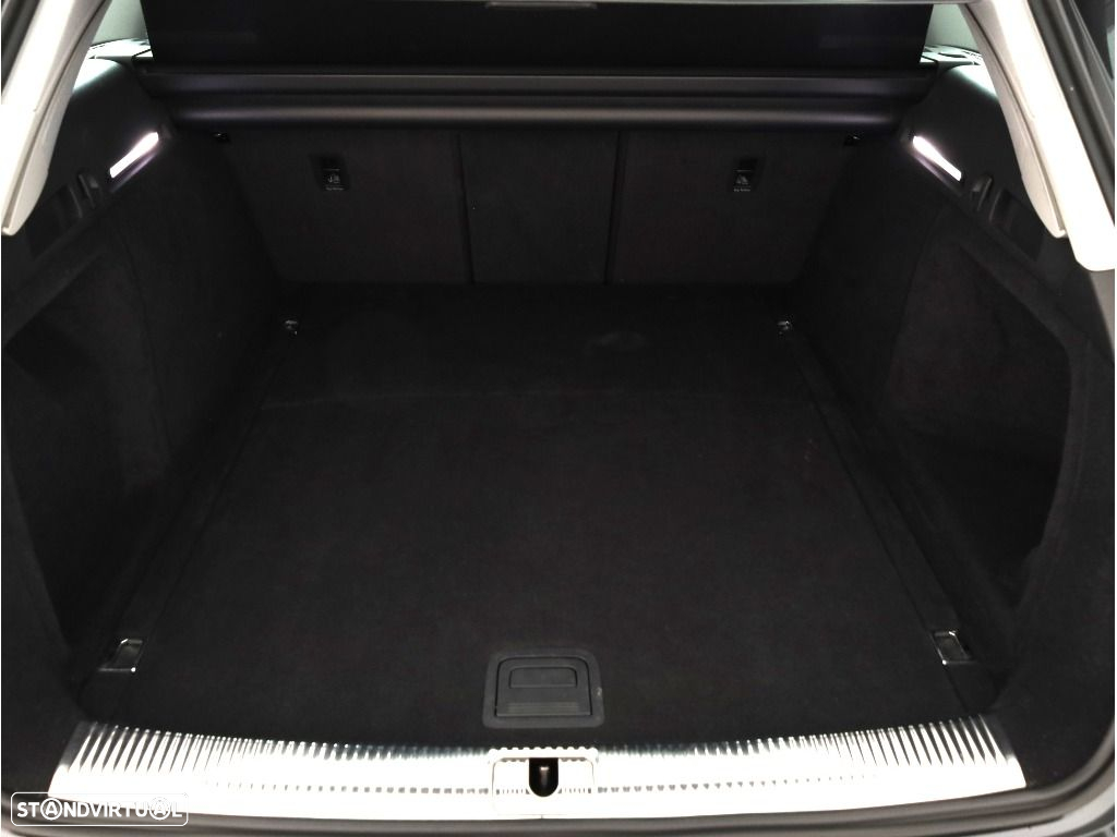 Audi A4 Avant 30 TDI Advanced S tronic - 23