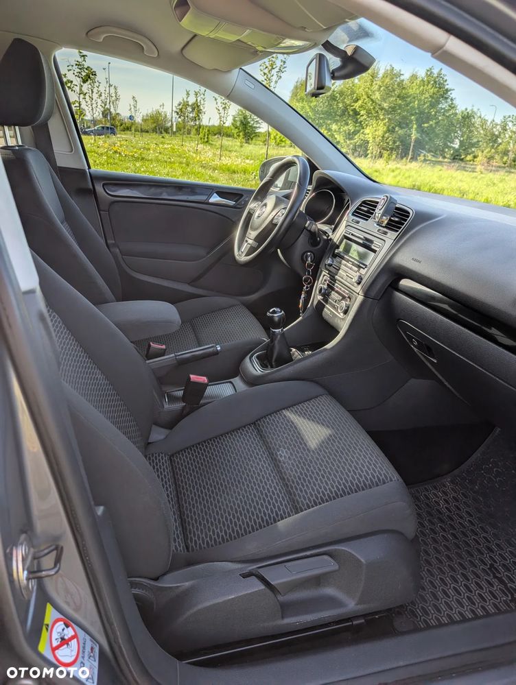 Volkswagen Golf - 5