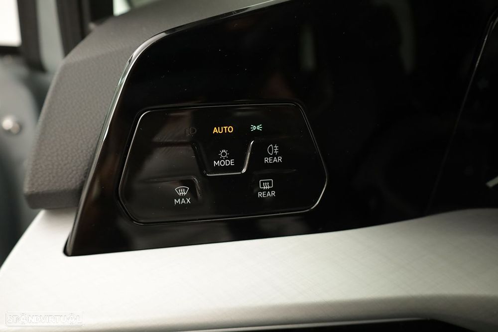 VW Golf 1.5 TSI e-Hybrid Life DSG - 18