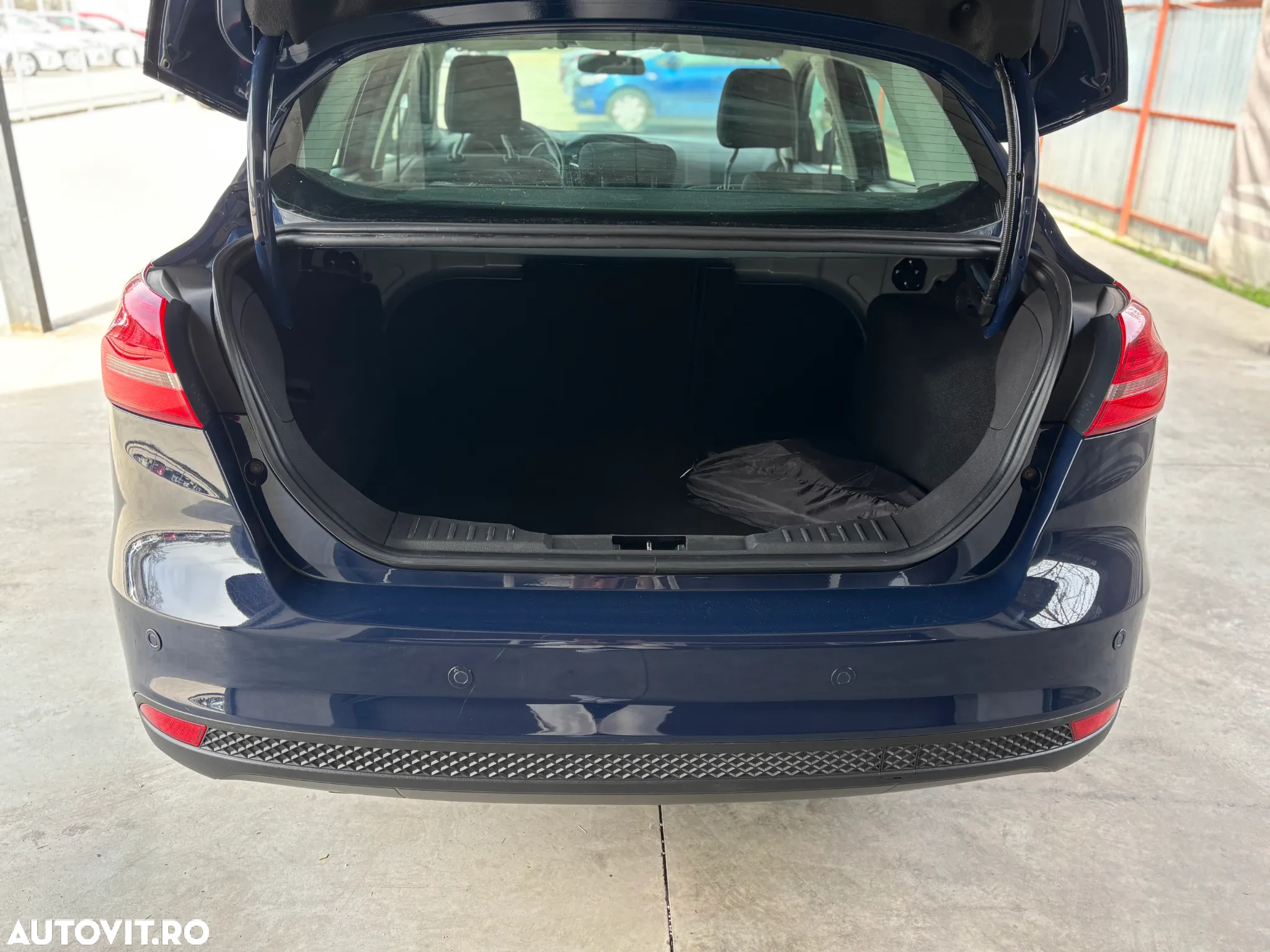 Ford Focus 1.5 TDCi Trend - 11