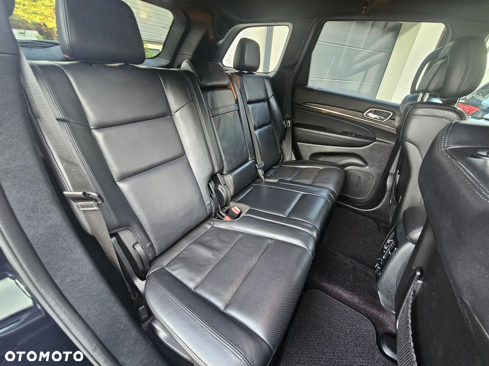 Jeep Grand Cherokee - 24