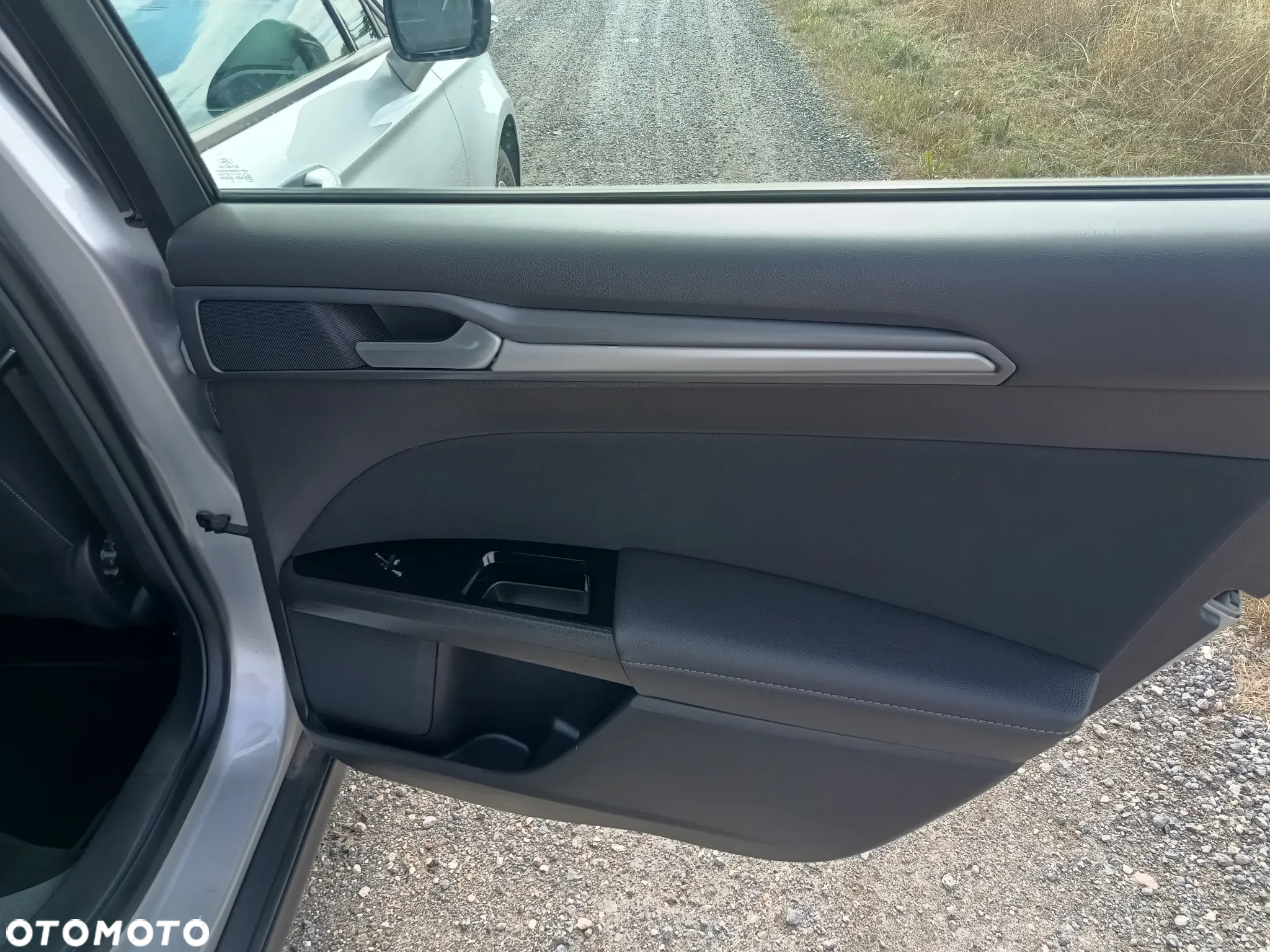 Ford Mondeo - 18