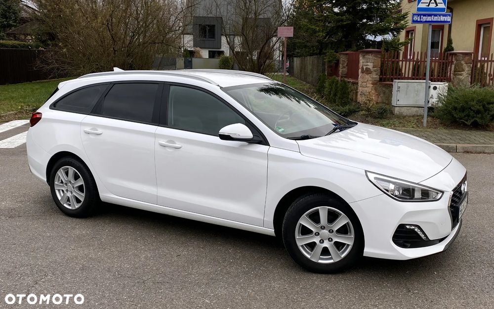 Hyundai i30 1.4 Passion - 13