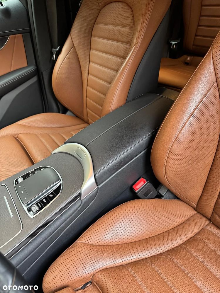 Mercedes-Benz GLC 300 4-Matic - 9