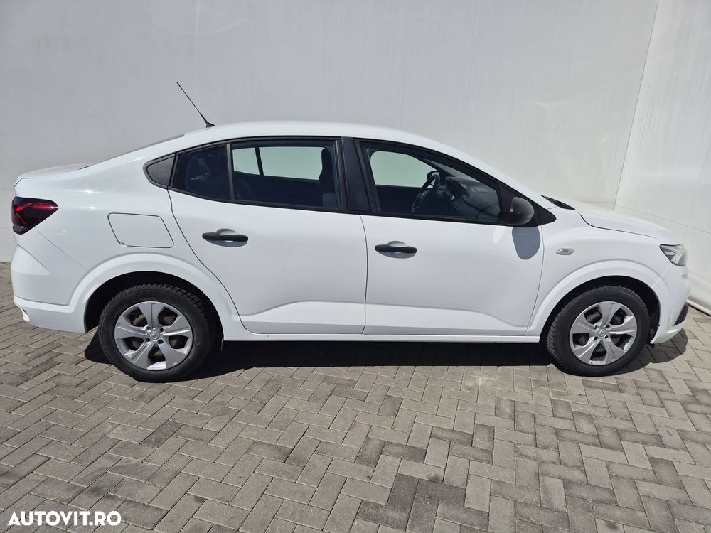 Dacia Logan TCe 90 Essential - 6