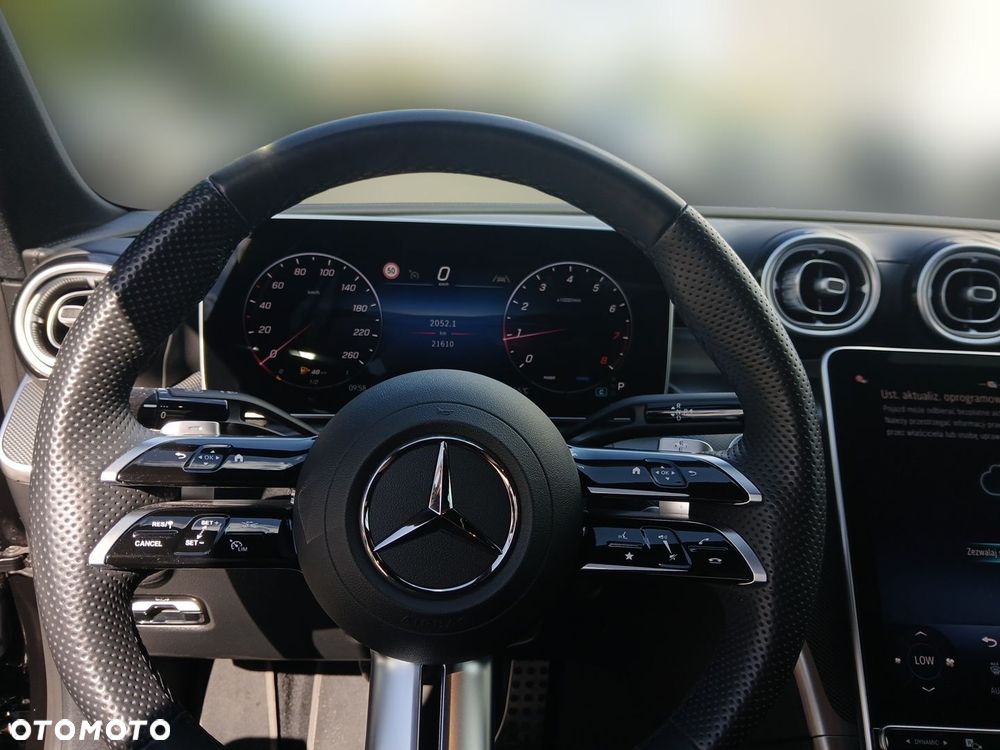Mercedes-Benz Klasa C 180 mHEV AMG - 11