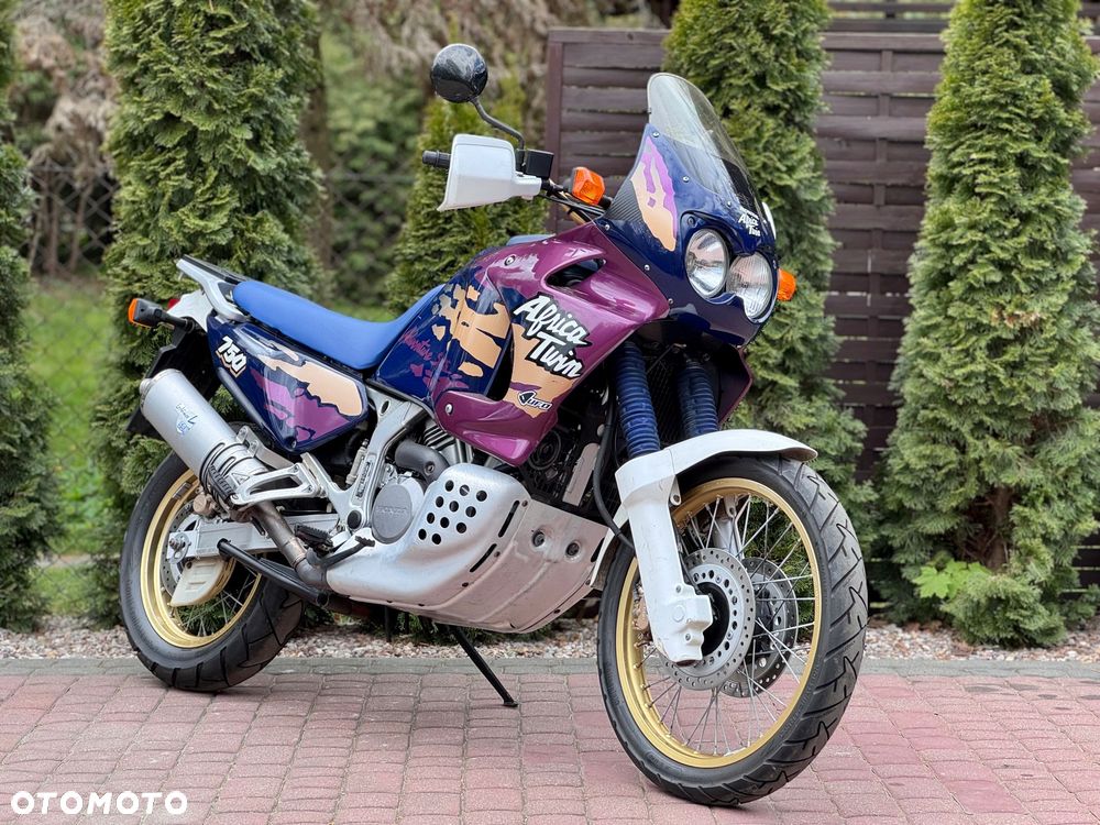 Honda XRV - 1