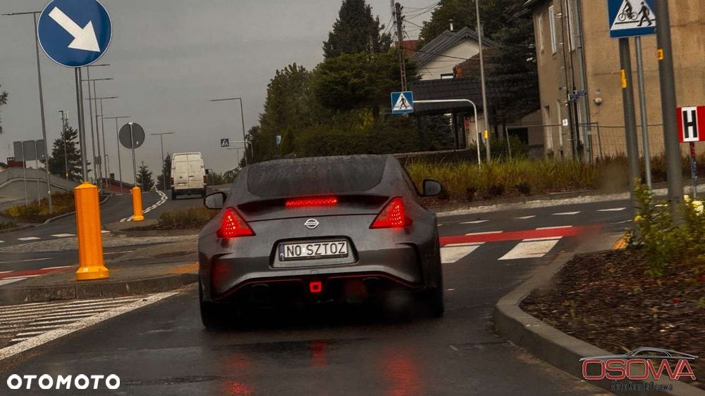 Nissan 370 Z - 40