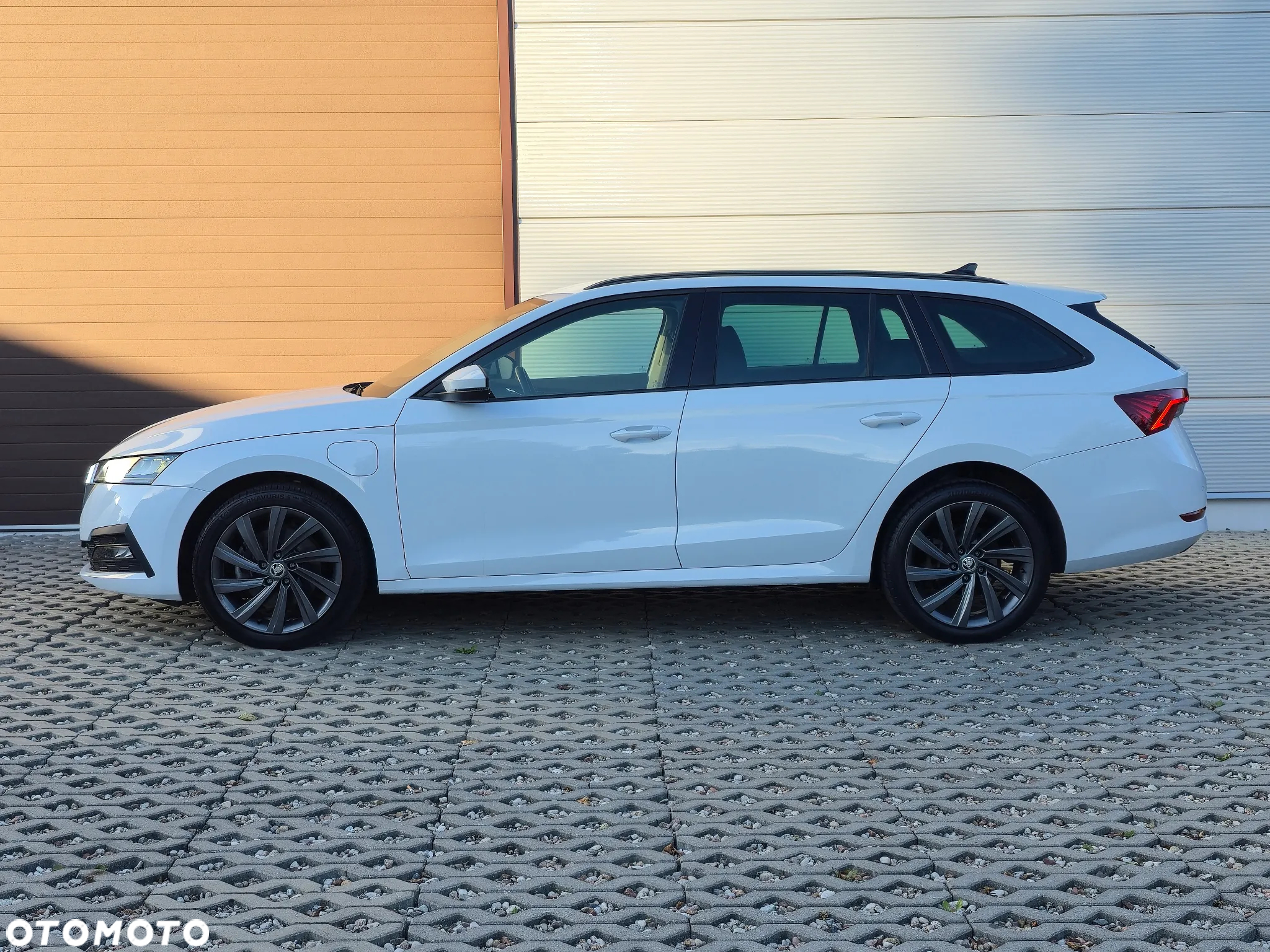 Skoda Octavia 1.4 TSI Plug-In Hybrid Ambition DSG - 14