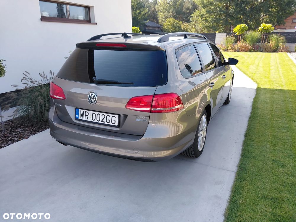 Volkswagen Passat 2.0 TDI DPF BlueMotion Technology Comfortline - 3