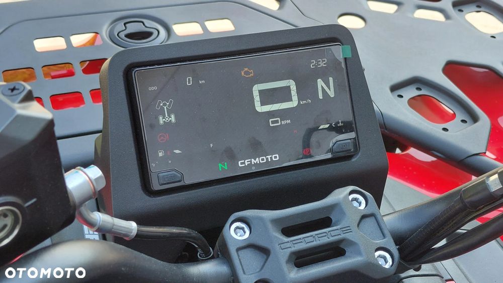 CFMoto CForce - 8