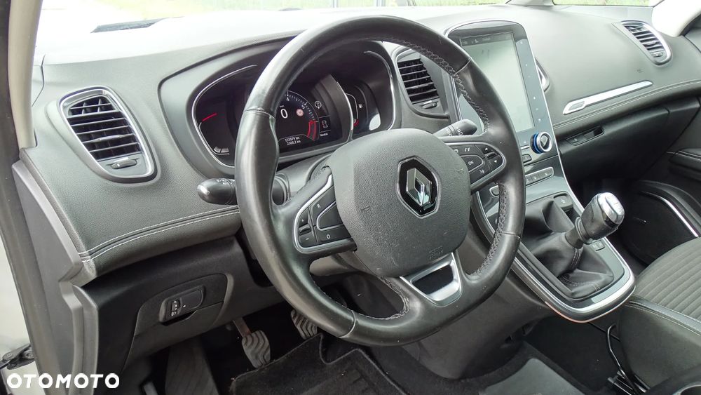 Renault Scenic ENERGY TCe 130 BOSE EDITION - 11