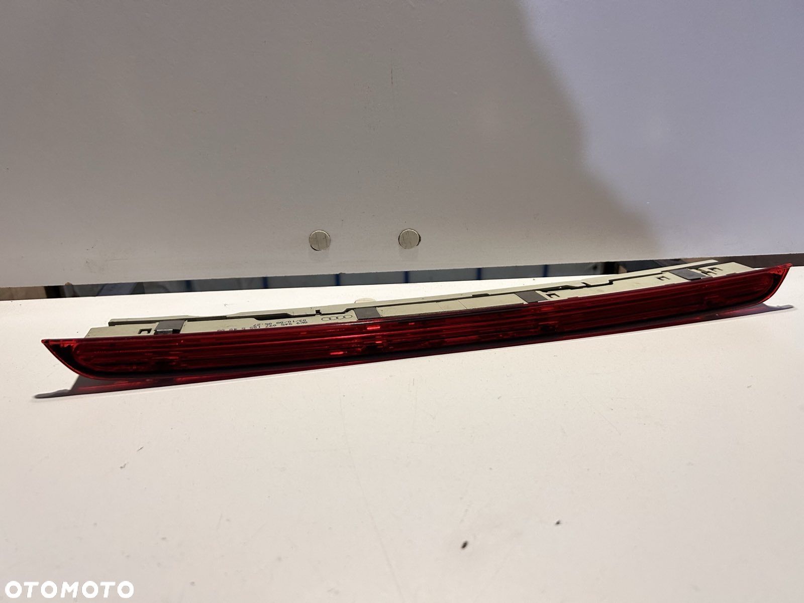 LAMPA STOP W KLAPE KOMBI AVANT LED TRZECIE ŚWIATŁO STOP Audi A4 B8 8K9 945 097 - 1