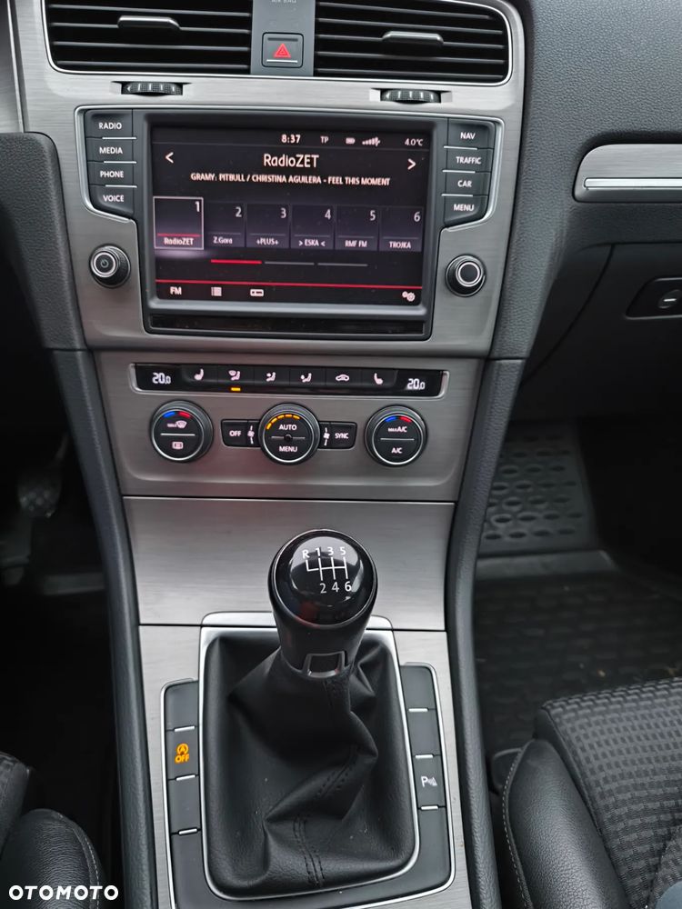 Volkswagen Golf Variant 2.0 TDI (BlueMotion Technology) Comfortline - 12