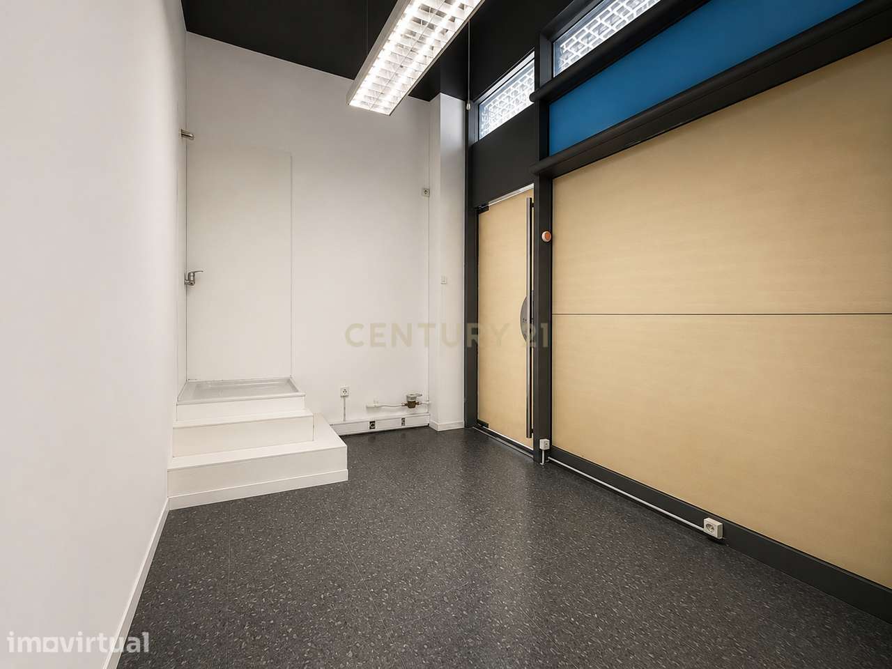 Loja - Galerias Mota Galiza, Porto - Grande imagem: 3/13