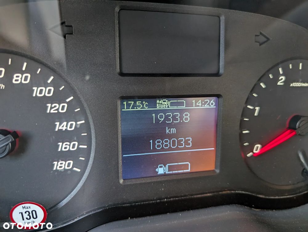 Mercedes-Benz Sprinter - 29