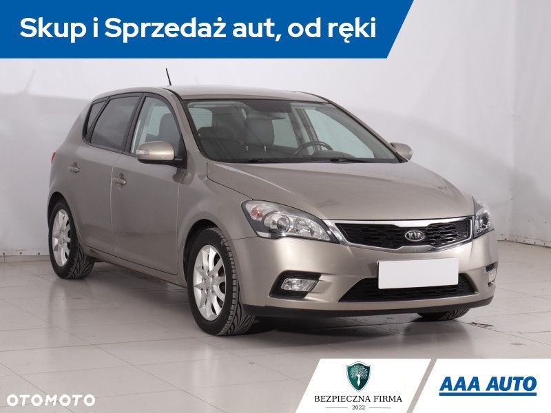 Kia Ceed - 3