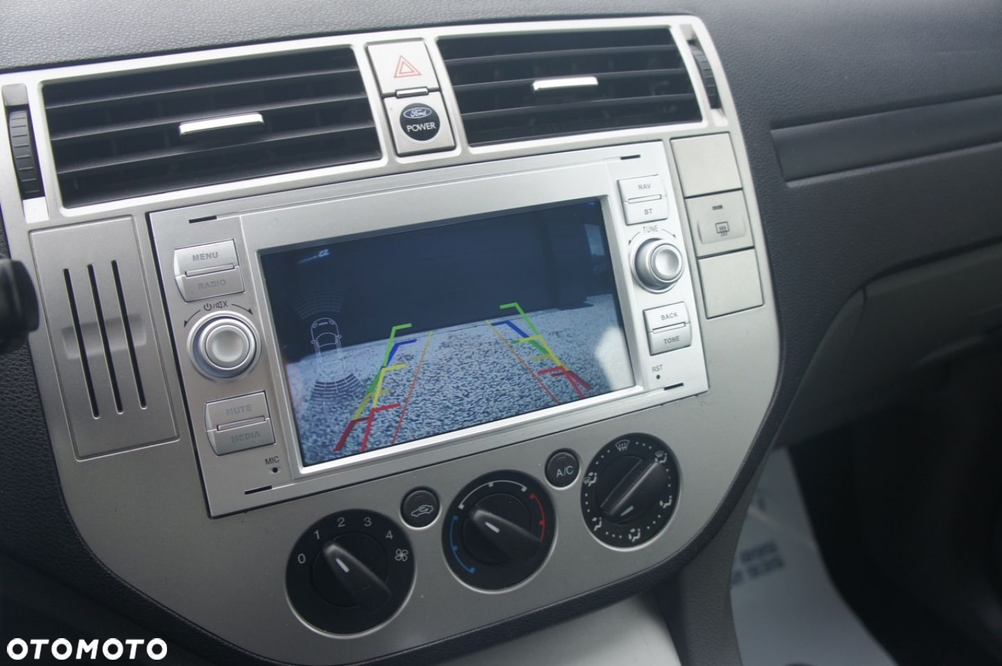 Ford Kuga - 9