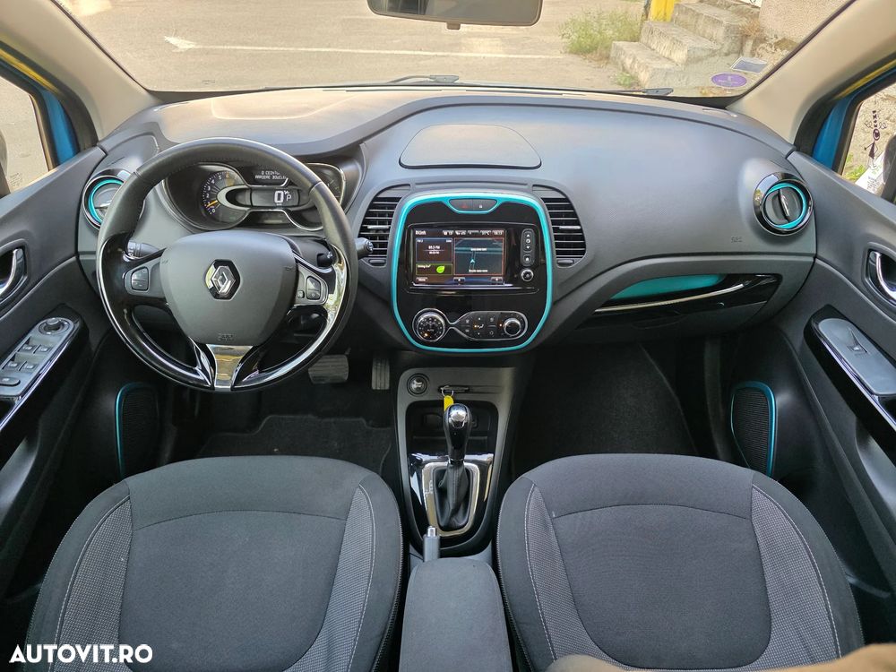 Renault Captur TCe 120 EDC Helly Hansen - 4