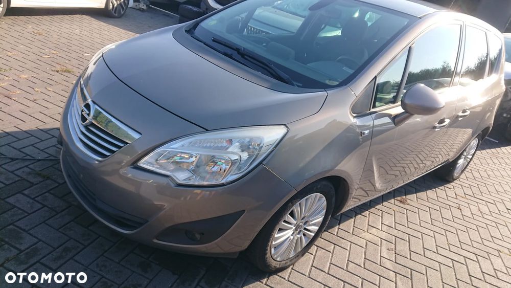 Opel Meriva - 10