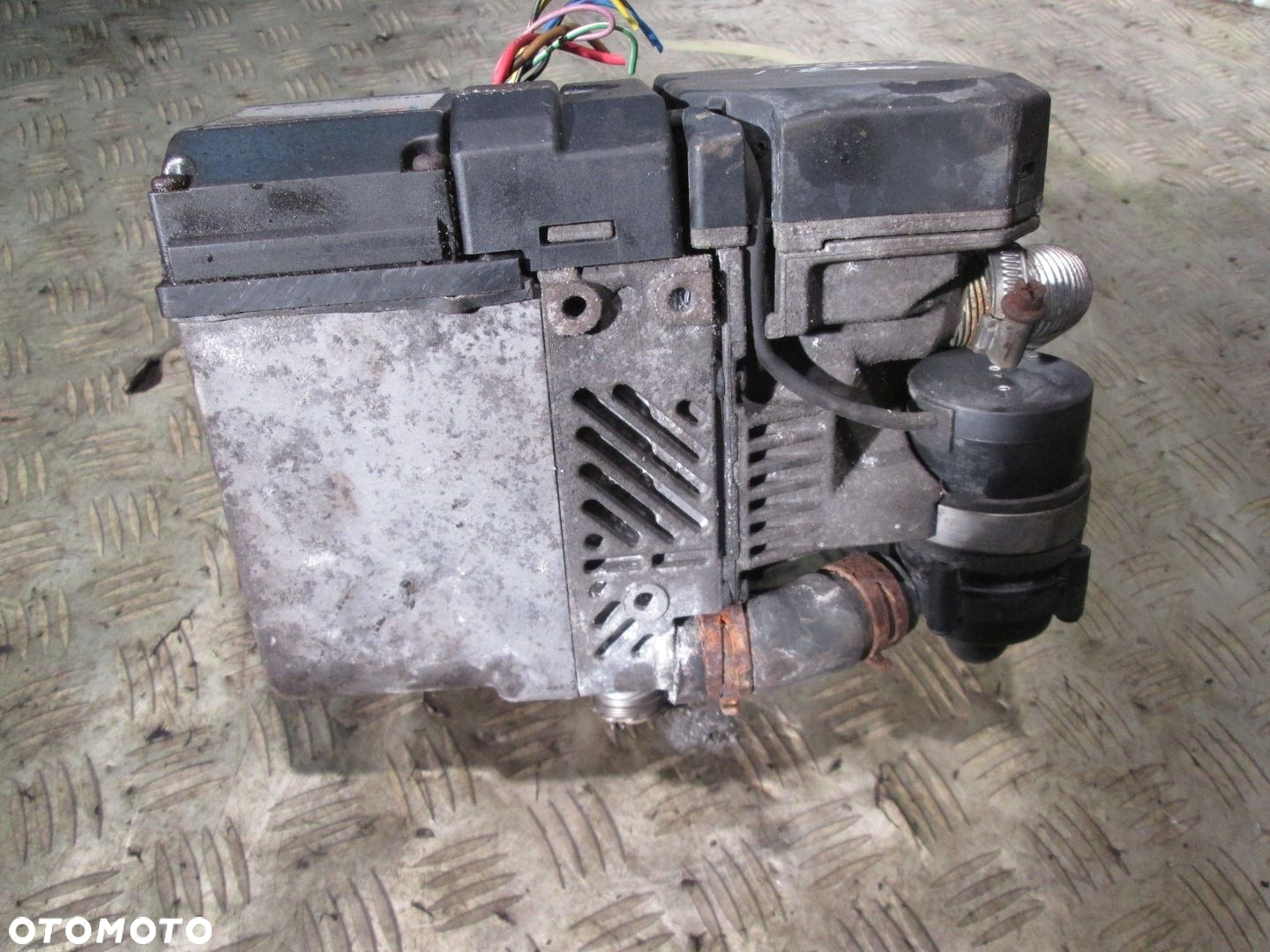 WEBASTO THERMO TOP E-D DIESEL 4KW 2.5 BAR 021232 12V/36W - 4