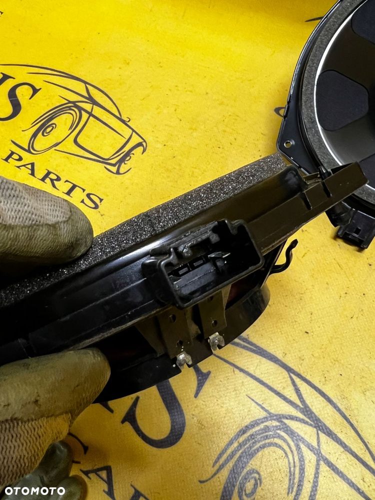 ZESTAW NAGŁOŚNIENIE GŁOŚNIKI MERIDIAN RANGE ROVER VOGUE L405 - 15