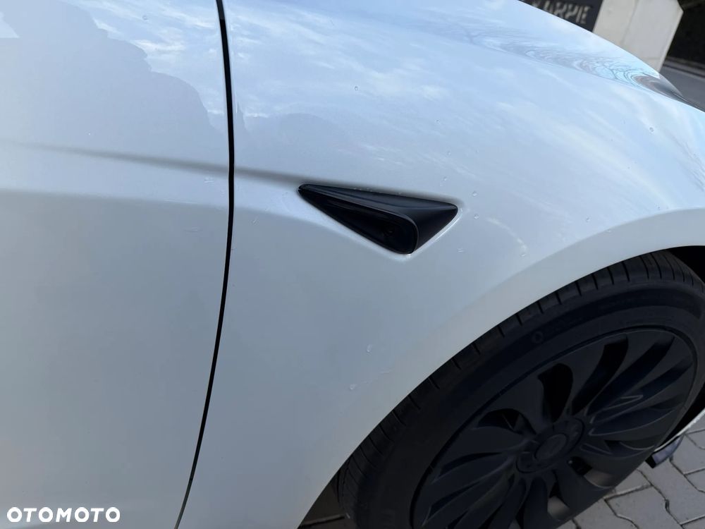 Tesla Model 3 Langstreckenbatterie Allradantrieb Dual Motor - 9