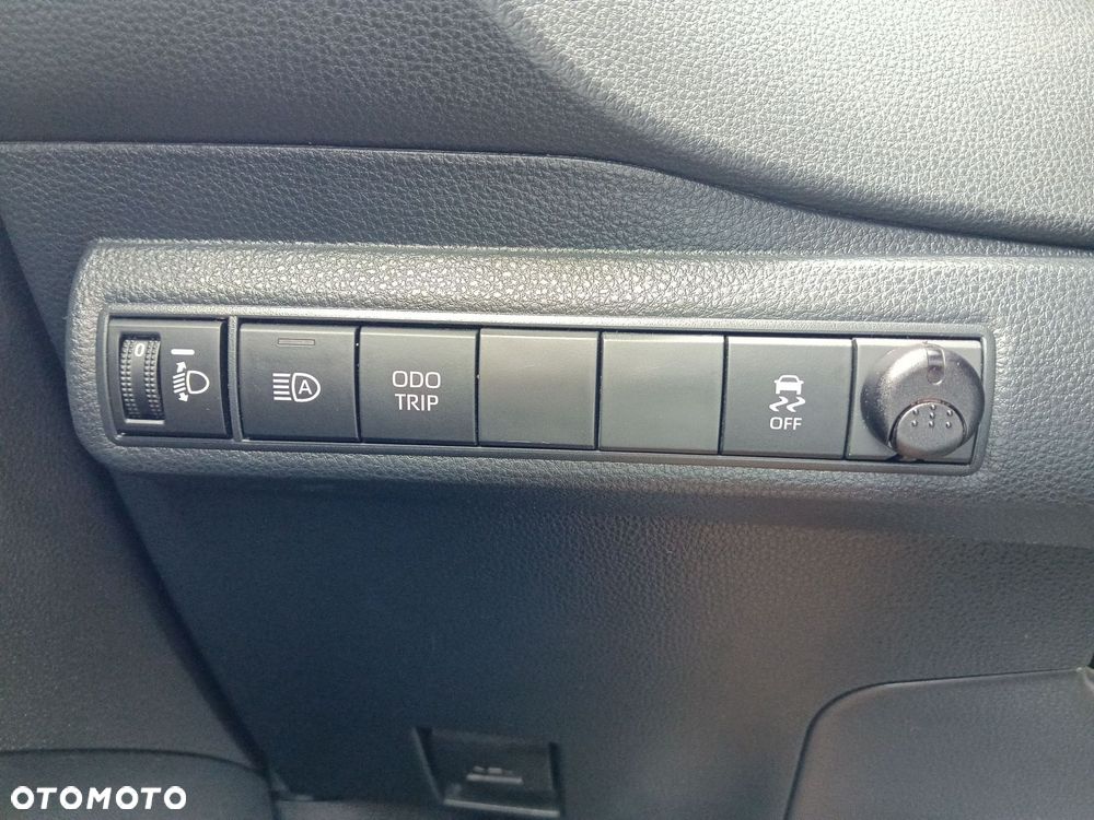 Toyota Corolla 1.8 Hybrid Comfort - 17