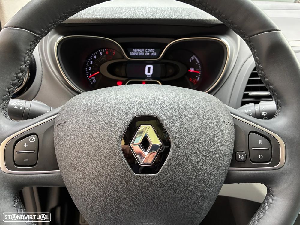 Renault Captur 1.2 TCe Initiale Paris - 32