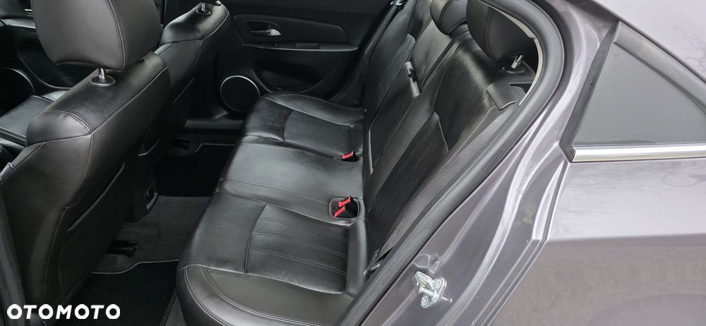 Chevrolet Cruze 1.8 LT+ - 19