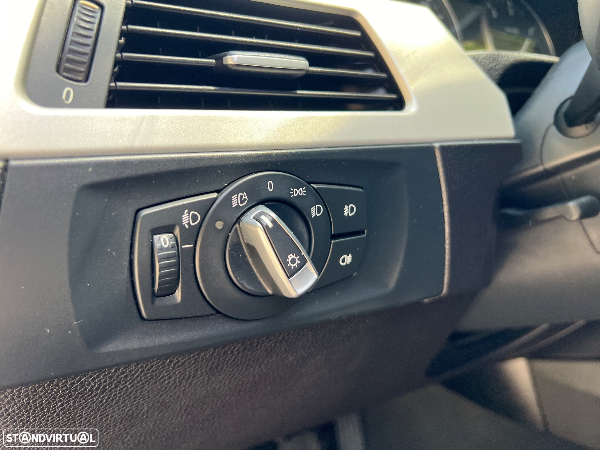 BMW 318 d Touring LifeStyle - 10