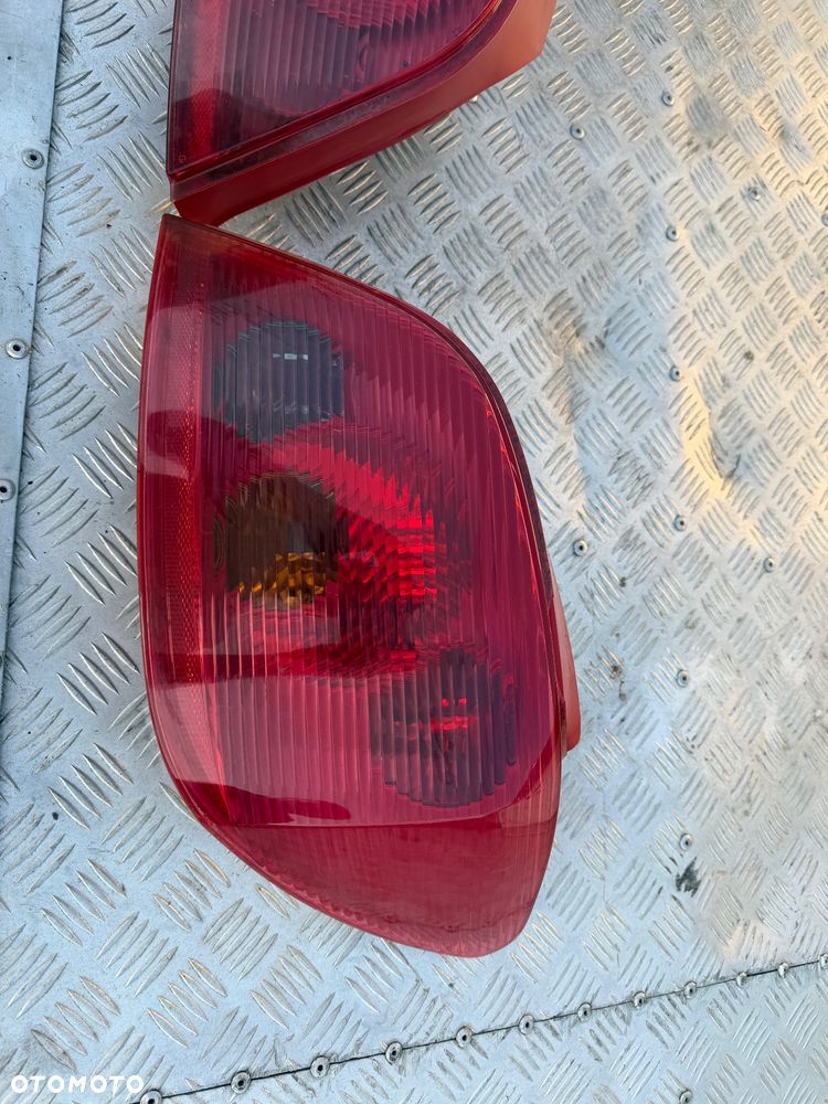 LAMPY TYŁ PEUGEOT 307 HB PRZEDLIFT KOMPLET - 3