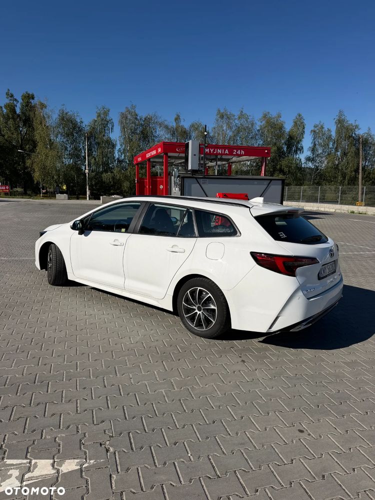 Toyota Corolla - 4