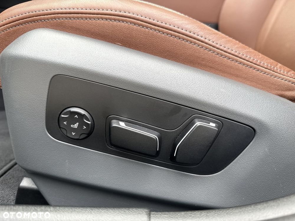 BMW Seria 5 - 25