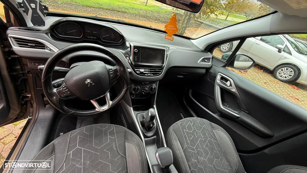 Peugeot 2008 PureTech 82 Style - 9