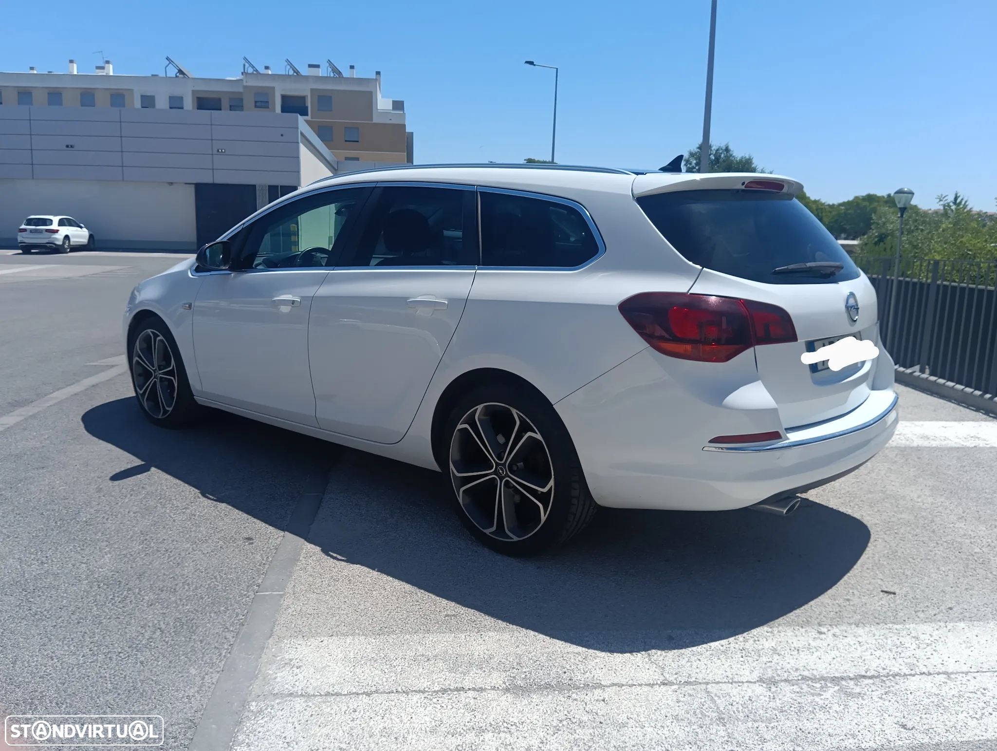 Opel Astra Sports Tourer 2.0 CDTi Cosmo S/S J19 - 16