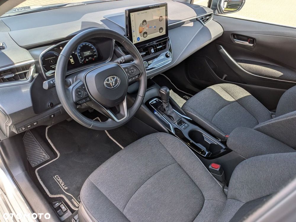 Toyota Corolla 1.8 Hybrid Comfort - 18