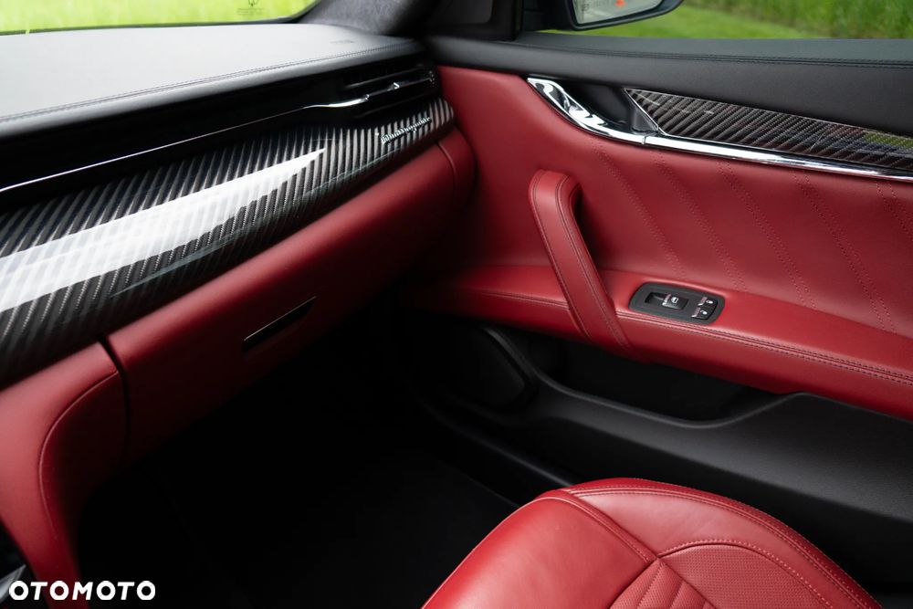Maserati Quattroporte Modena Q4 - 21