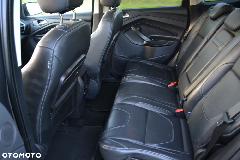 Ford Kuga 2.0 TDCi 4x4 Titanium - 27
