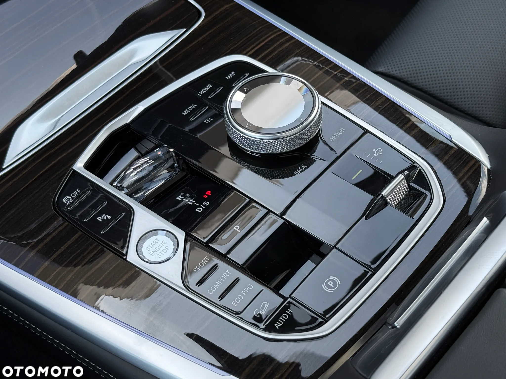 BMW X7 xDrive40d mHEV - 23