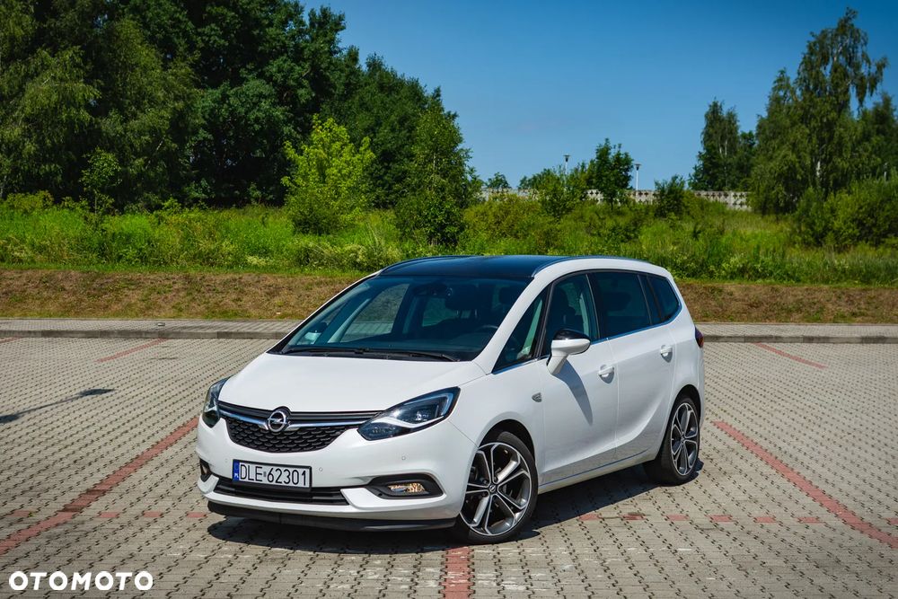 Opel Zafira Tourer 1.6 CDTI ecoFLEX Start/Stop Business Innovation - 2